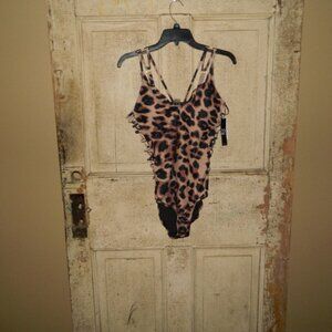 New York & Co NY&C Leopard One Pc Swimsuit Animal Print Size M (SS-8)